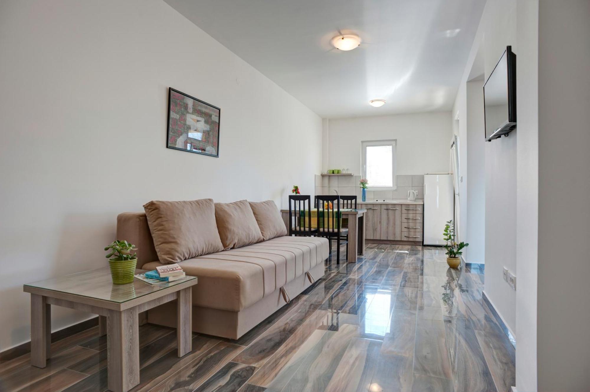 Apartmani Agape Petrovac Exterior photo