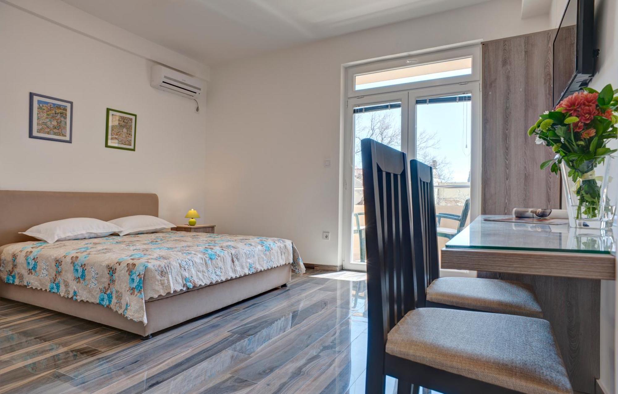 Apartmani Agape Petrovac Exterior photo