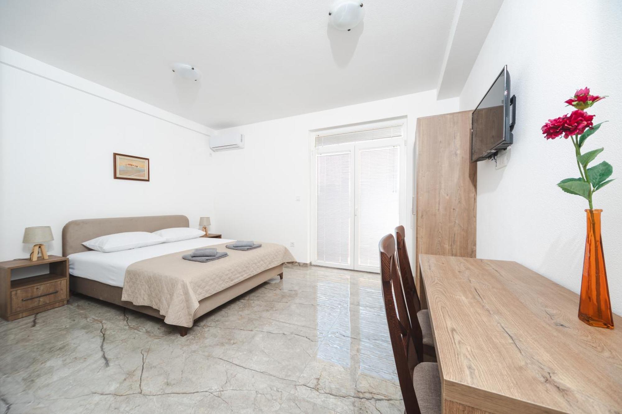 Apartmani Agape Petrovac Exterior photo